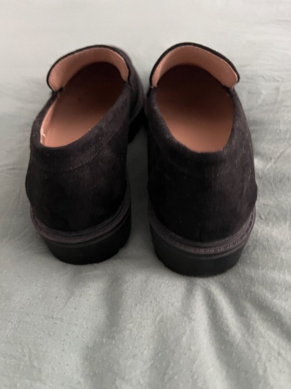 Journee Collection Black Faux Suede Lug Sole Loafers Womens Size 7.5 Slip On - Picture 4 of 10